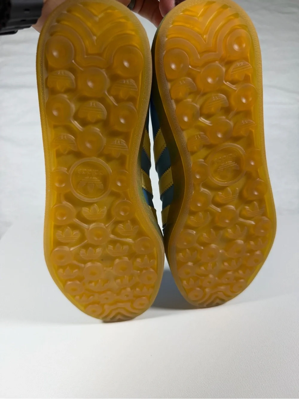 adidas Gazelle Blue & Yellow Low-Top Sneakers size 8